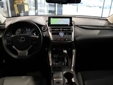 LEXUS NX 300 h ACC