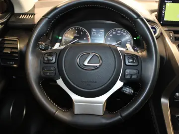 LEXUS NX 300 h ACC