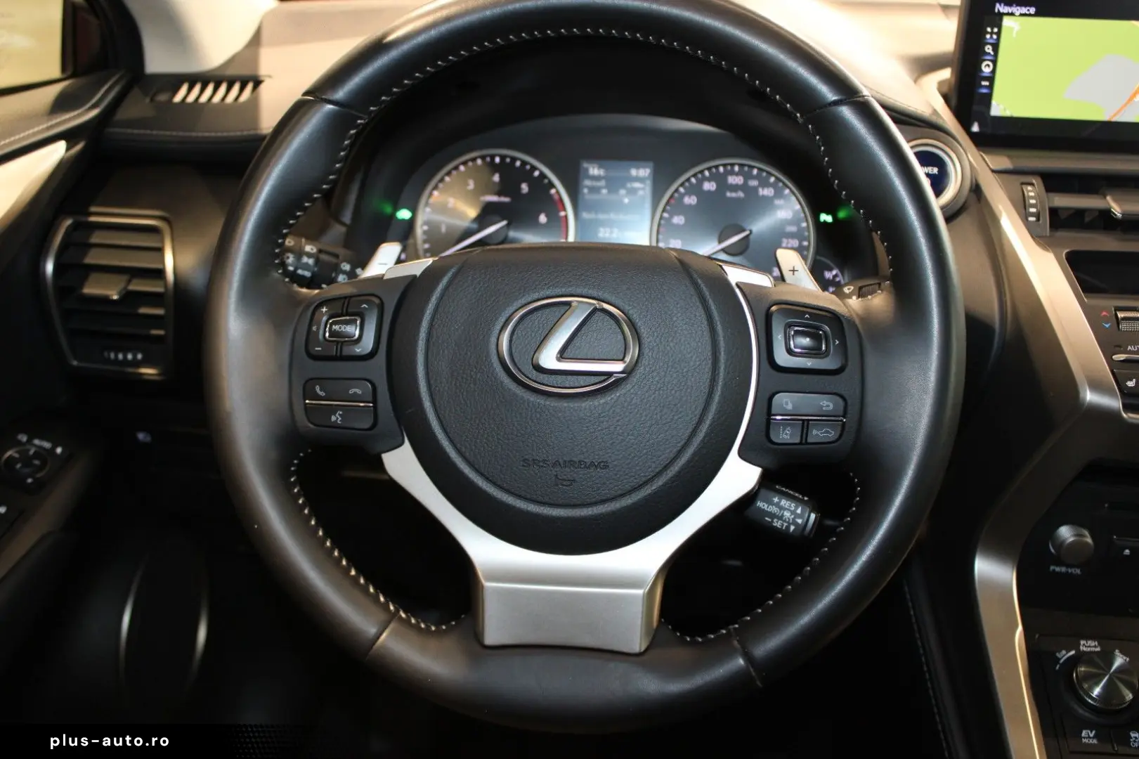LEXUS NX 300 h ACC