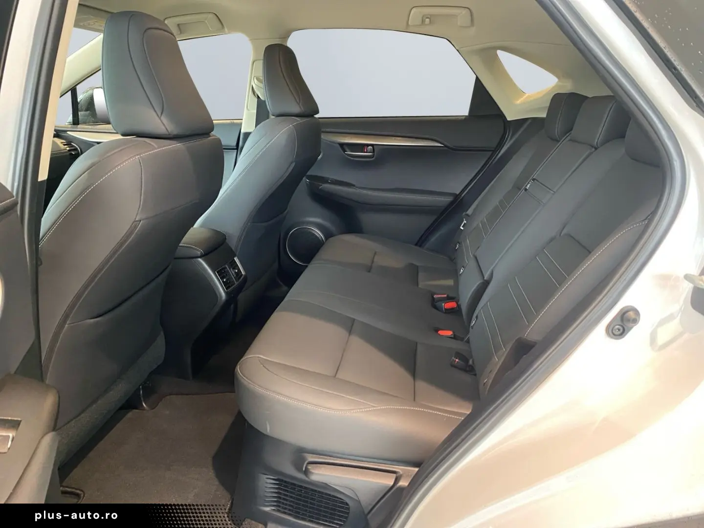 LEXUS NX 300h Style Edition  Bi-LED CAM SHZ CarPlay PD