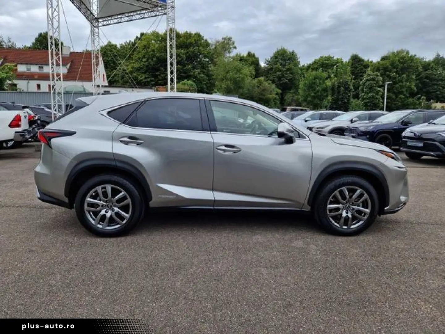 LEXUS NX 300h E-FOUR Executive Line Panodach Navi LED