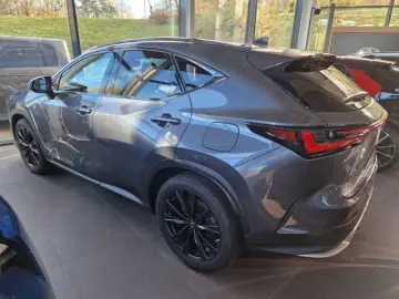 LEXUS NX 350h E-FOUR F SPORT AHK HUD Sportpaket AD AHK