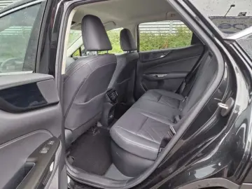 LEXUS NX 450h  E-FOUR Executive Line HUD Leder Navi 36