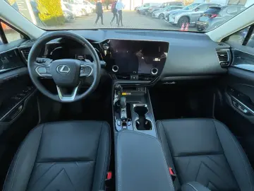LEXUS NX 350h Executive Line ACC LED Pano SD 2xKlima