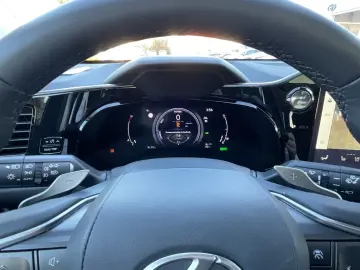 LEXUS NX 350h Executive Line ACC LED Pano SD 2xKlima