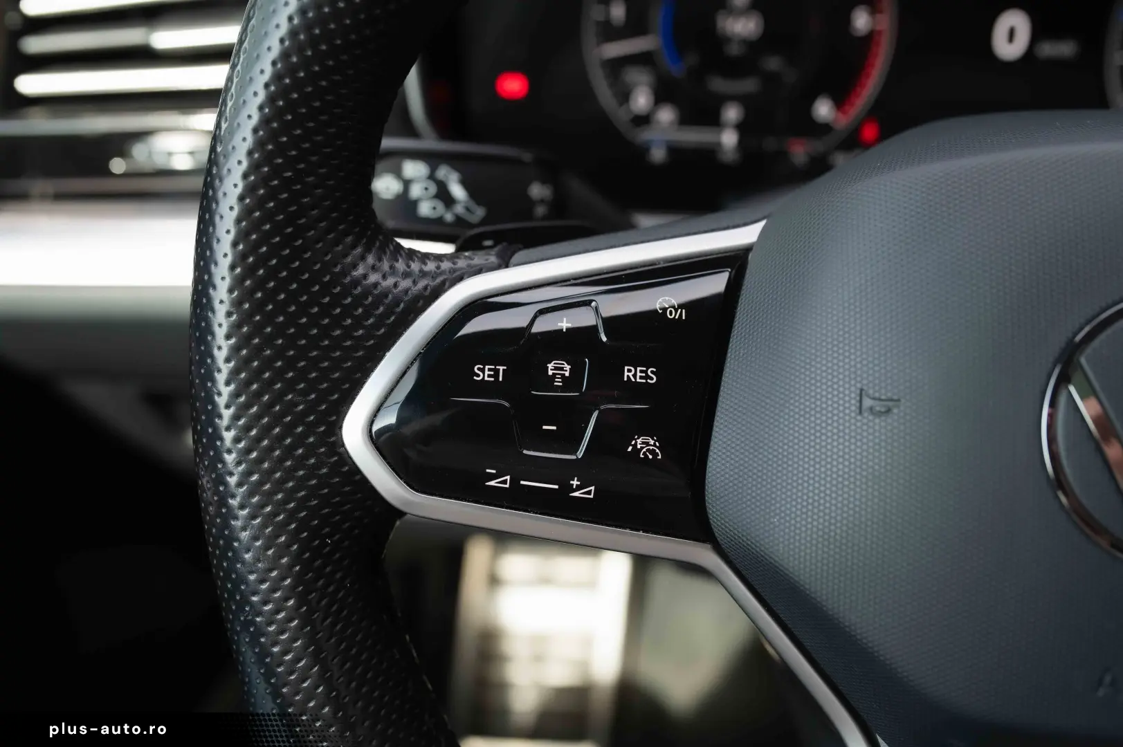 Volkswagen Touareg 3.0 V6 TDI 4Motion DPF Automatik R-Line