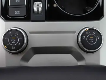 Volkswagen Touareg 3.0 V6 TDI 4Motion DPF Automatik R-Line