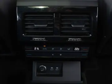 Volkswagen Touareg 3.0 V6 TDI 4Motion DPF Automatik R-Line