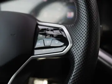 Volkswagen Touareg 3.0 V6 TDI 4Motion DPF Automatik R-Line