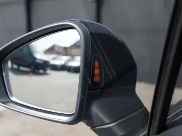 Volkswagen Touareg 3.0 V6 TDI 4Motion DPF Automatik R-Line