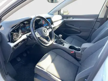 VW Golf VIII Variant  Life  2.0 TDI LED NAVI GRA