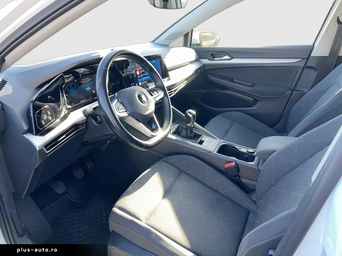 VW Golf VIII Variant  Life  2.0 TDI LED NAVI GRA