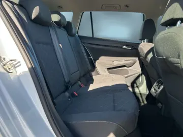 VW Golf VIII Variant  Life  2.0 TDI LED NAVI GRA