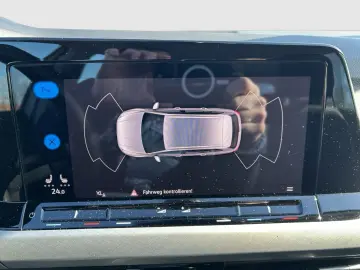 VW Golf VIII Variant  Life  2.0 TDI LED NAVI GRA