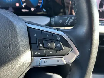 VW Golf VIII Variant  Life  2.0 TDI LED NAVI GRA