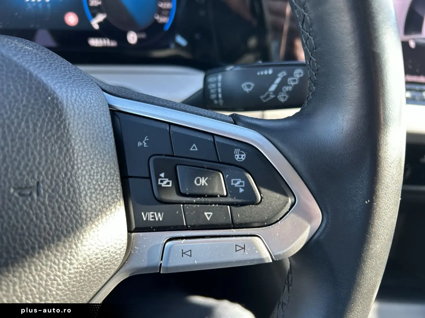 VW Golf VIII Variant  Life  2.0 TDI LED NAVI GRA