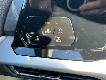 VW Golf VIII Variant  Life  2.0 TDI LED NAVI GRA