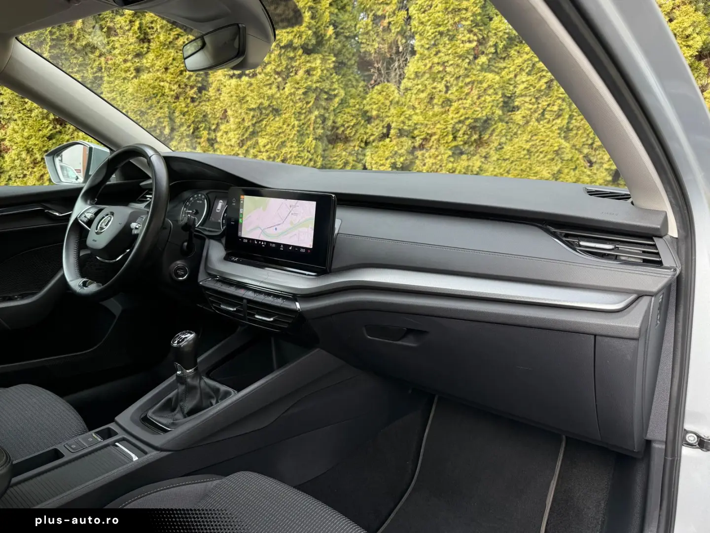 SKODA Octavia 2.0 TDI Ambition LED SHZ AHK CARPLAY DAB