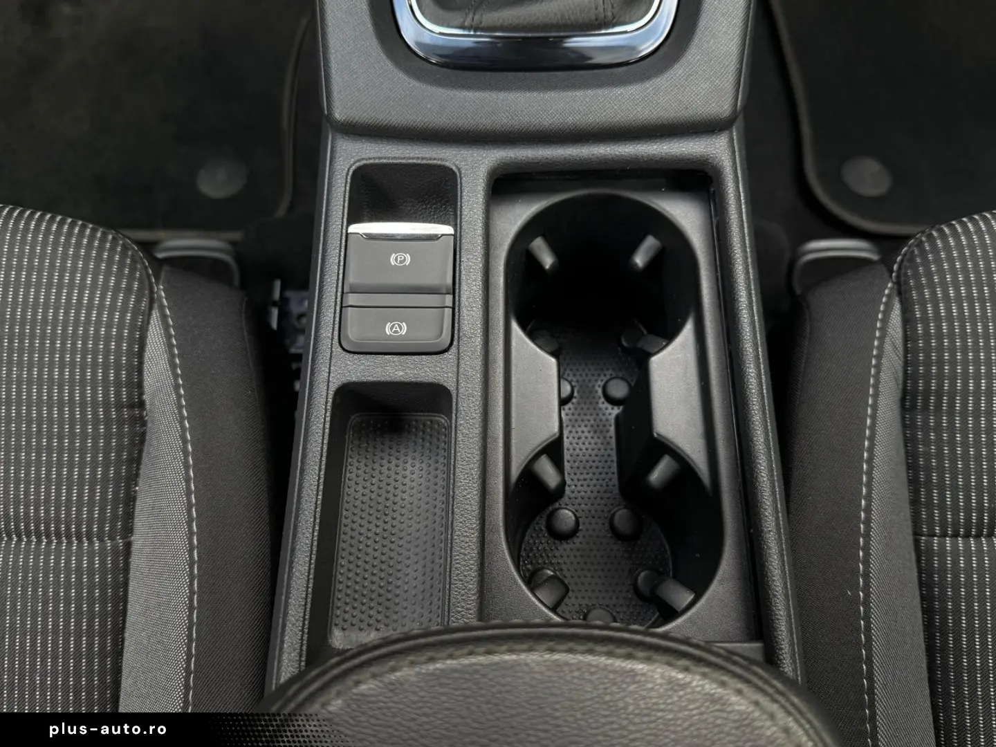 SKODA Octavia 2.0 TDI Ambition LED SHZ AHK CARPLAY DAB