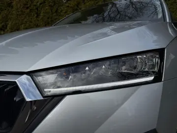 SKODA Octavia 2.0 TDI Ambition LED SHZ AHK CARPLAY DAB