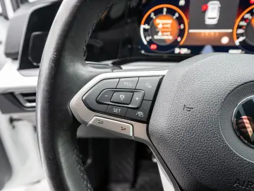 VW Golf Variant Life 2.0 TDI LED Navi