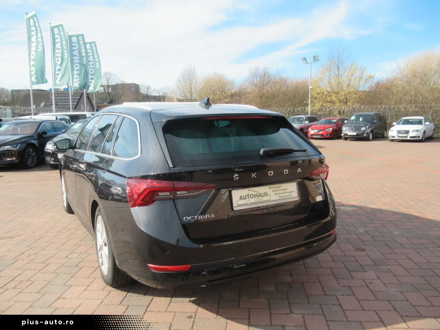 SKODA Octavia 2.0 TDI First Edition Navi LED SHZ Virtu