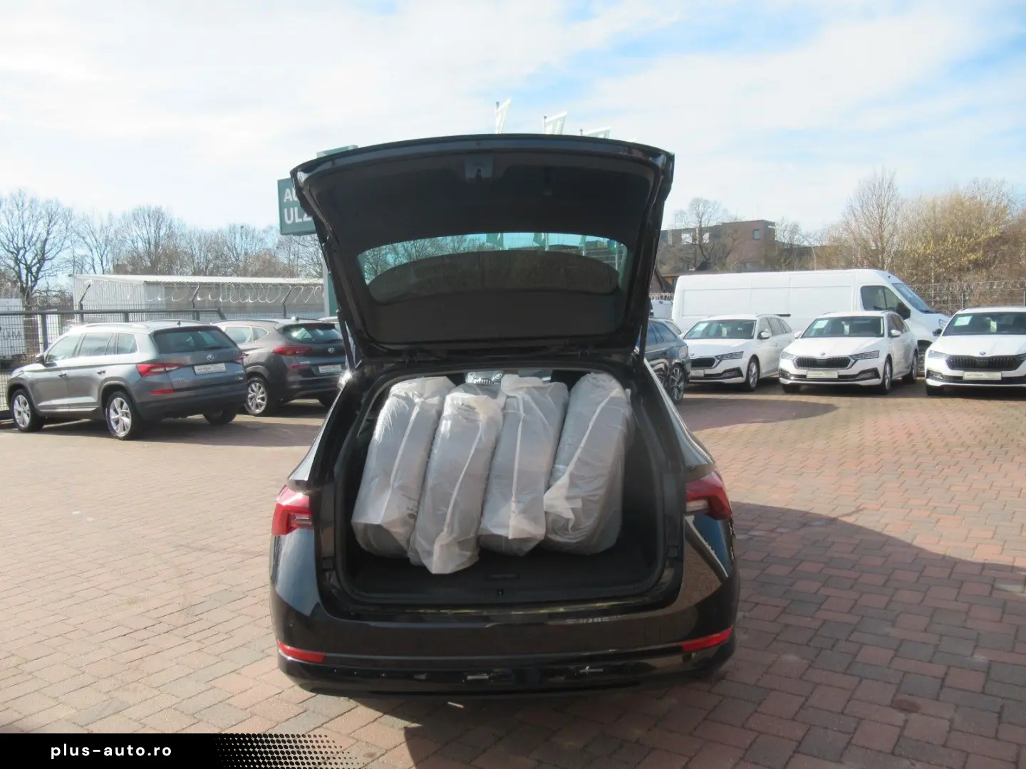 SKODA Octavia 2.0 TDI First Edition Navi LED SHZ Virtu