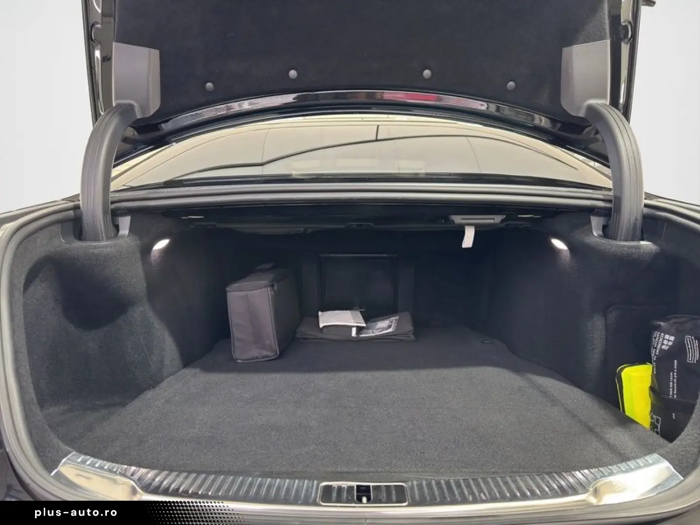 MERCEDES-BENZ S 580 e Limousine AMG BURMSTR PANO LED&hellip;