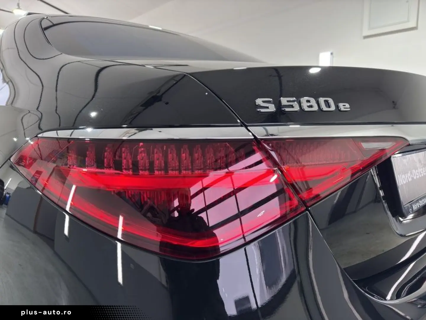 MERCEDES-BENZ S 580 e Limousine AMG BURMSTR PANO LED&hellip;