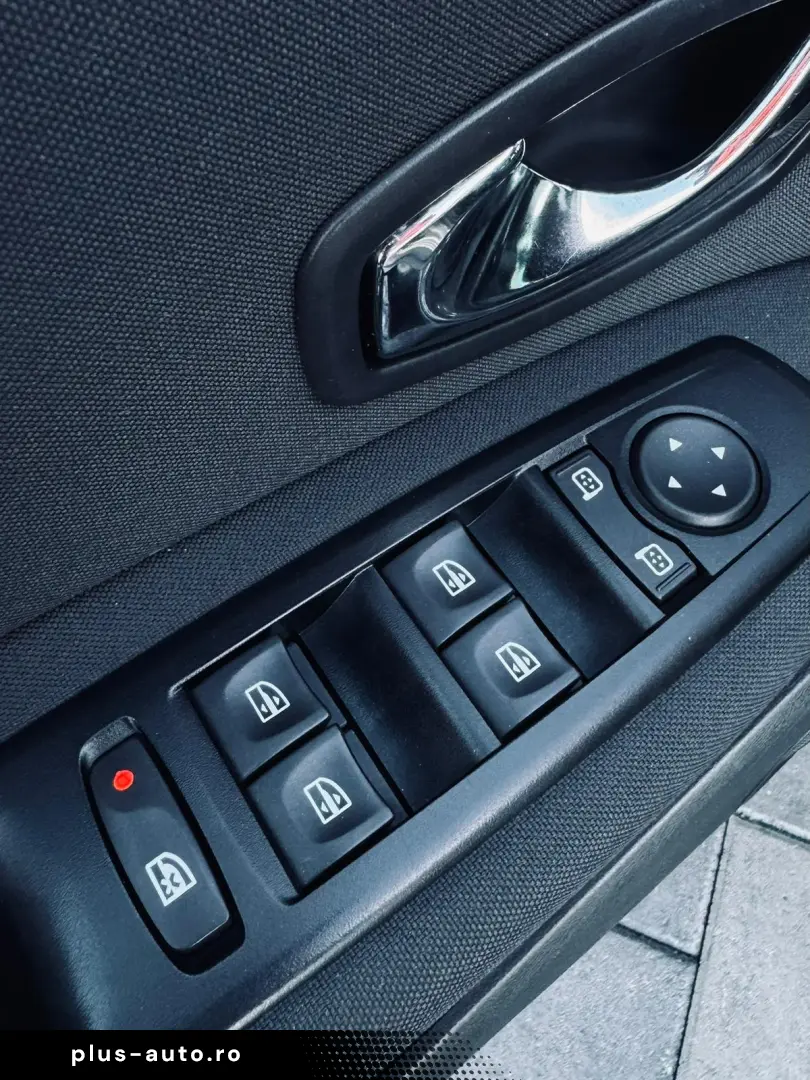 Renault Grand Scenic   FAB 01-2014  1.6 Diesel 131cp