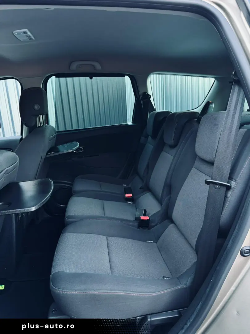 Renault Grand Scenic   FAB 01-2014  1.6 Diesel 131cp