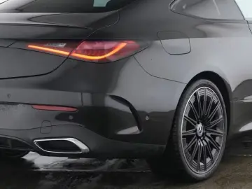 Mercedes-Benz CLE 300 4M AMG Prem  Night 20  Pan Bur