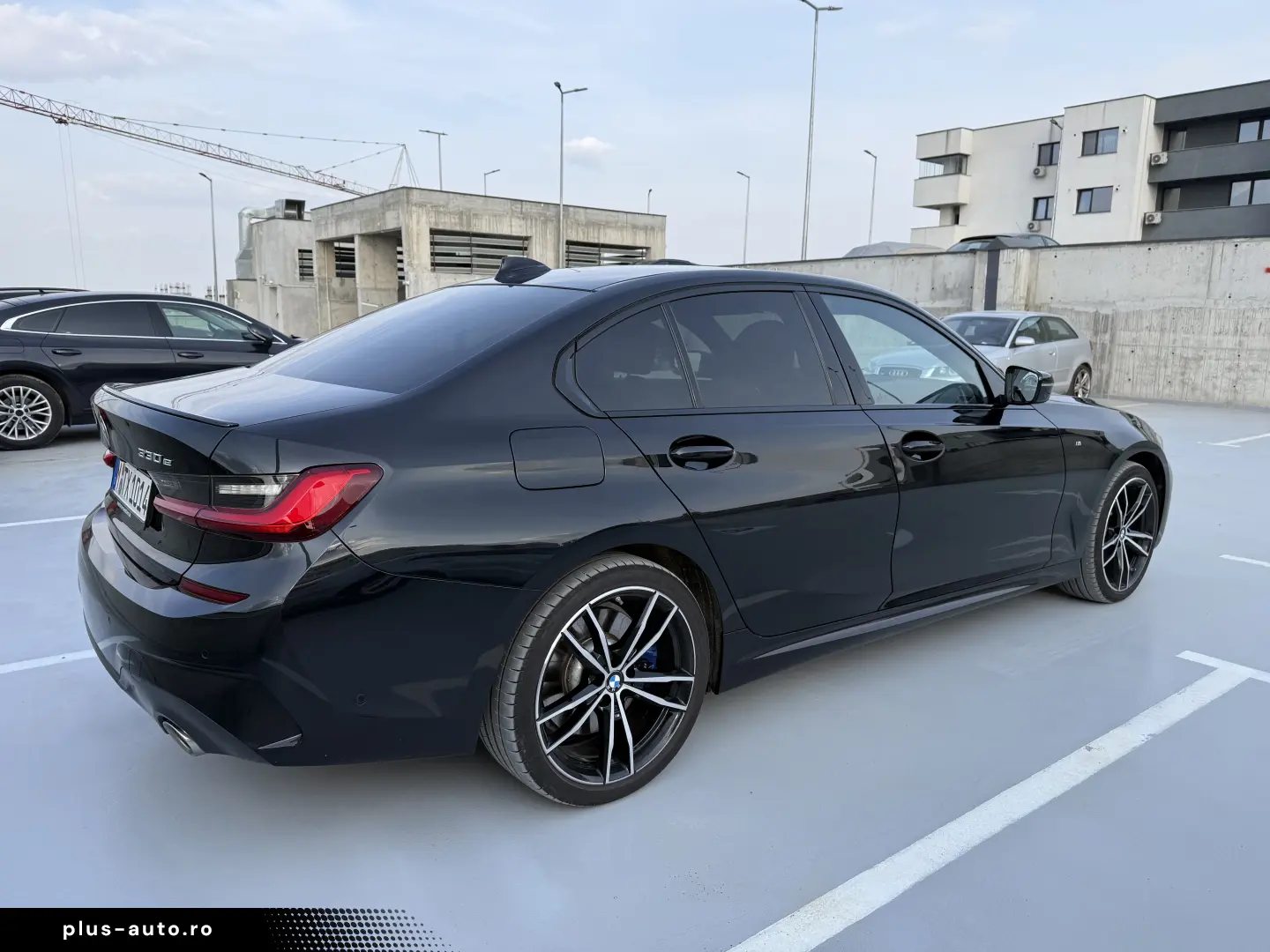 BMW 330