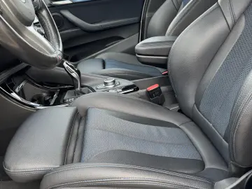 BMW X1 xDrive20i Model M Sport
