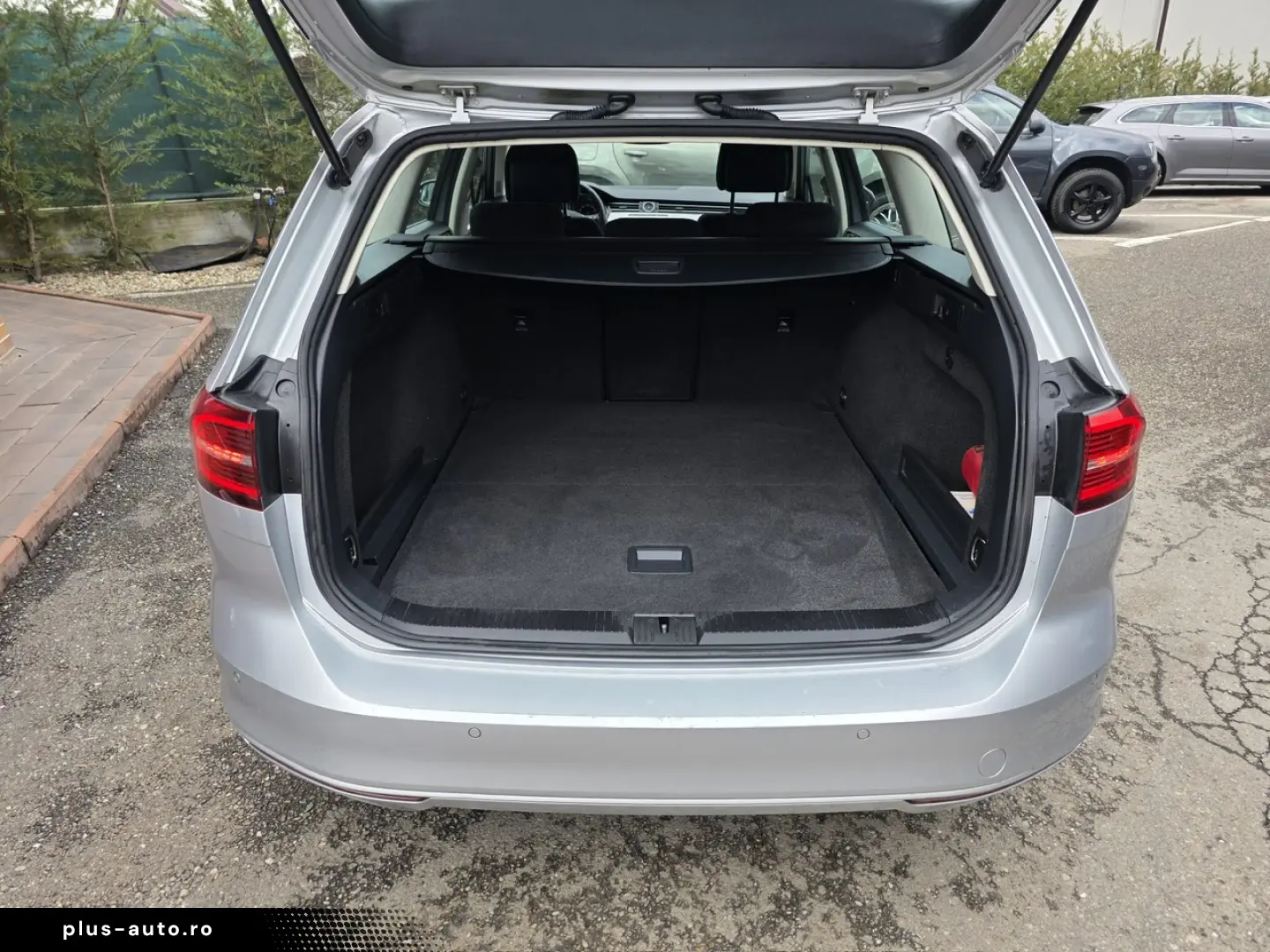 Volkswagen PASSAT Diesel 1.6 2016 Manuala