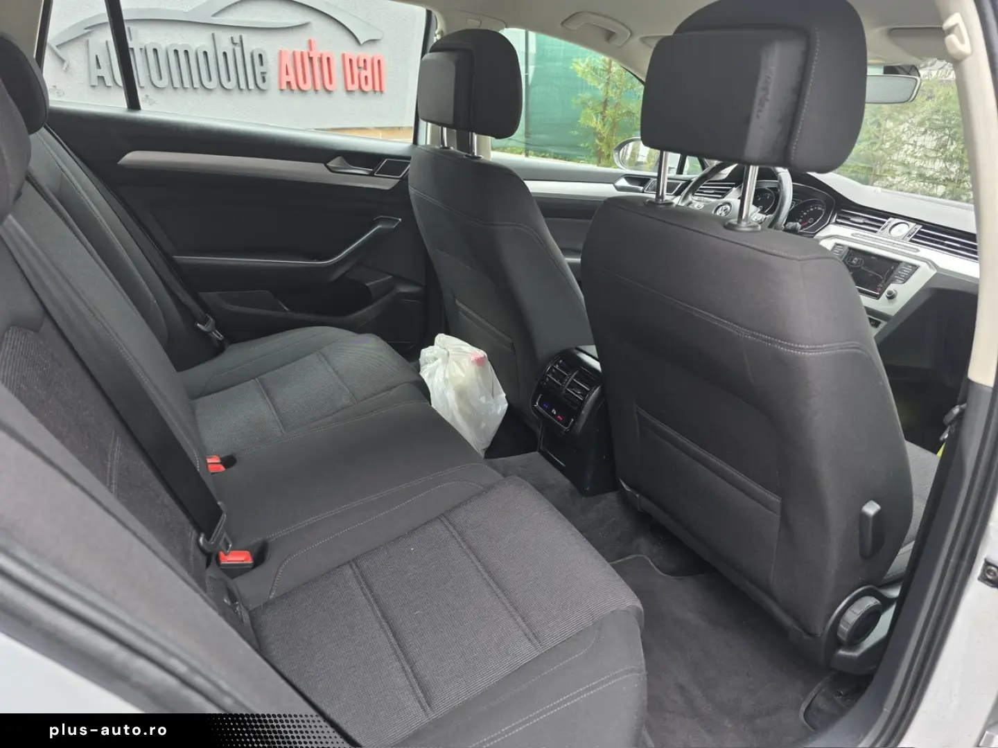 Volkswagen PASSAT Diesel 1.6 2016 Manuala
