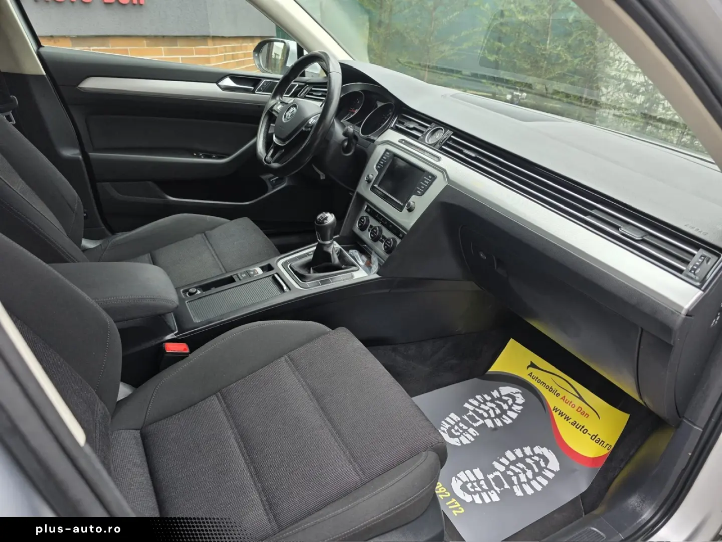 Volkswagen PASSAT Diesel 1.6 2016 Manuala