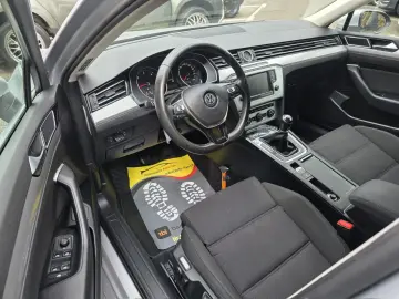 Volkswagen PASSAT Diesel 1.6 2016 Manuala