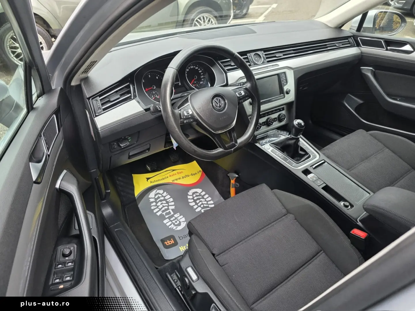 Volkswagen PASSAT Diesel 1.6 2016 Manuala