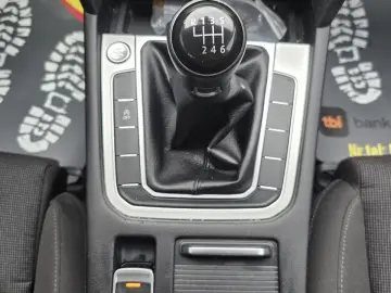 Volkswagen PASSAT Diesel 1.6 2016 Manuala