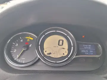 Renault Megane Diesel 1.9 2010 Manuala