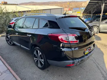 Renault Megane Diesel 1.9 2012 Manuala