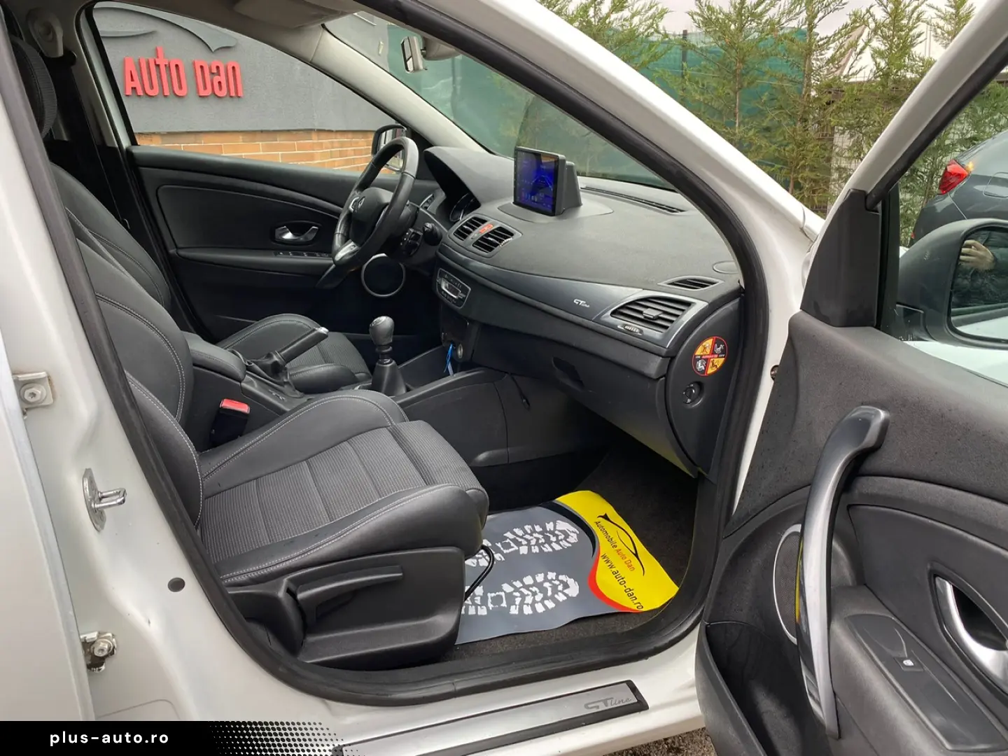 Renault Megane Diesel 1.9 2011 Manuala