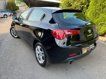 Alfa-Romeo Giulietta Benzina 1.4 2011 Manuala