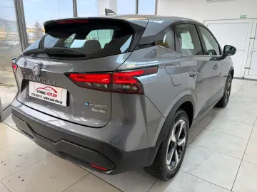 Nissan Qashqai Hybrid benzina 1.5 2023 Automata