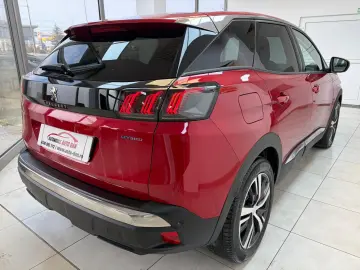 Peugeot 3008 Benzina 1.6 2021 Automata