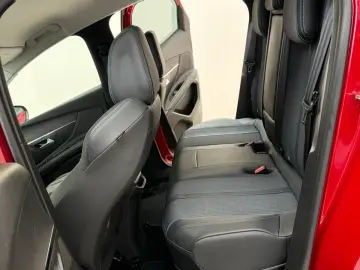 Peugeot 3008 Benzina 1.6 2021 Automata