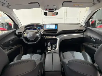 Peugeot 3008 Benzina 1.6 2021 Automata