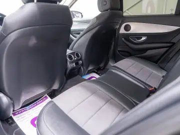 Mercedes-Benz E400 D 4Matic