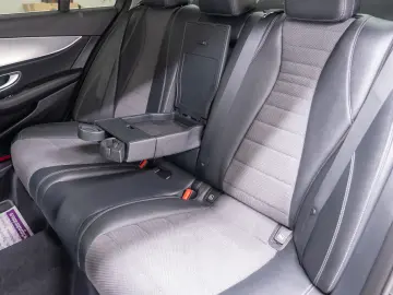 Mercedes-Benz E400 D 4Matic